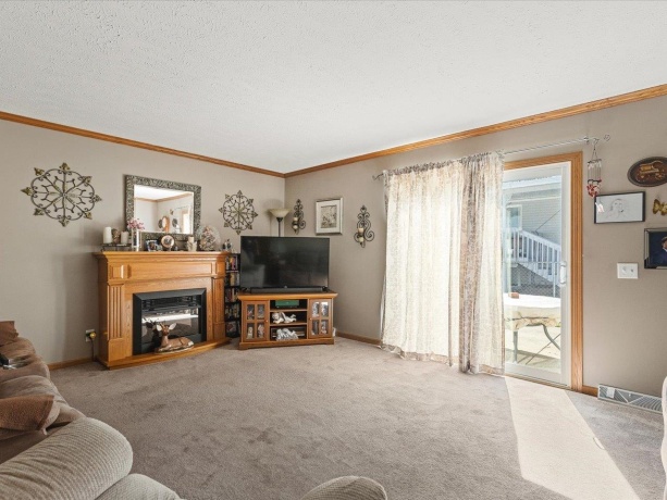 5647 Lidden, MACHESNEY PARK, Illinois 61115, 3 Bedrooms Bedrooms, ,2 BathroomsBathrooms,House,For Sale,Lidden,202601563