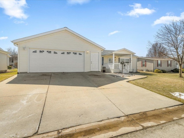 5647 Lidden, MACHESNEY PARK, Illinois 61115, 3 Bedrooms Bedrooms, ,2 BathroomsBathrooms,House,For Sale,Lidden,202601563