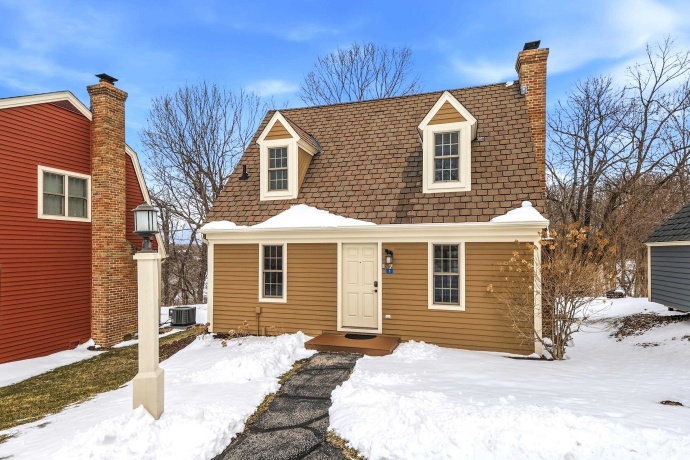 7 Settler, GALENA, Illinois 61036, 2 Bedrooms Bedrooms, ,1 BathroomBathrooms,Condominium,For Sale,Settler,202601567