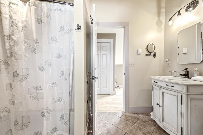 7 Settler, GALENA, Illinois 61036, 2 Bedrooms Bedrooms, ,1 BathroomBathrooms,Condominium,For Sale,Settler,202601567