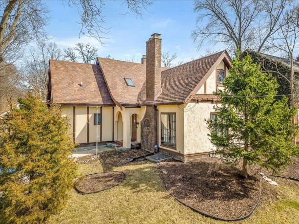 427 Prospect, ROCKFORD, Illinois 61107, 4 Bedrooms Bedrooms, ,3 BathroomsBathrooms,House,For Sale,Prospect,202601570