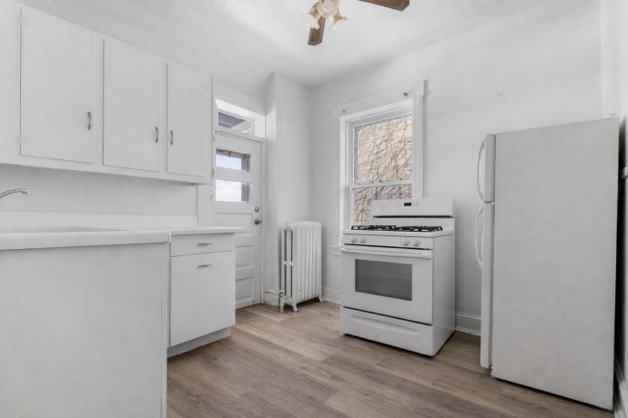 221 Rome Avenue, ROCKFORD, Illinois 61107, ,3 - 4 Units,For Sale,Rome Avenue,202601573