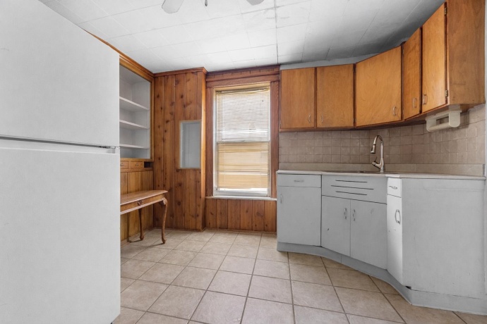 221 Rome Avenue, ROCKFORD, Illinois 61107, ,3 - 4 Units,For Sale,Rome Avenue,202601573