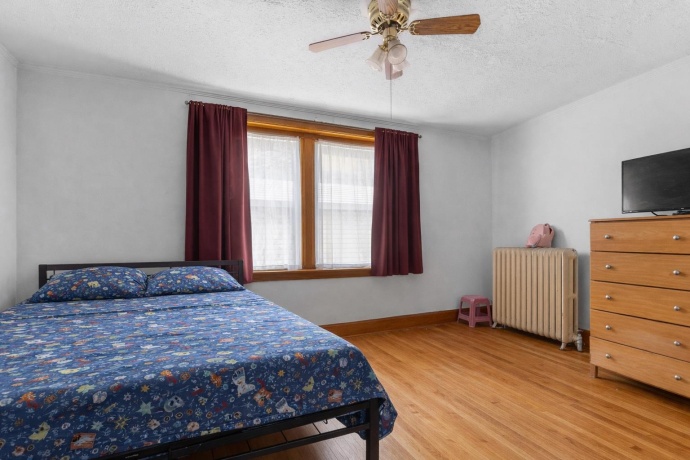 221 Rome Avenue, ROCKFORD, Illinois 61107, ,3 - 4 Units,For Sale,Rome Avenue,202601573