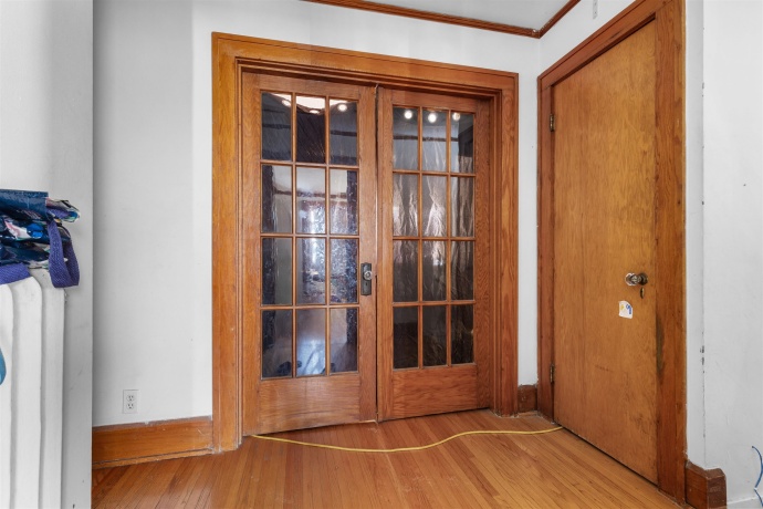 221 Rome Avenue, ROCKFORD, Illinois 61107, ,3 - 4 Units,For Sale,Rome Avenue,202601573