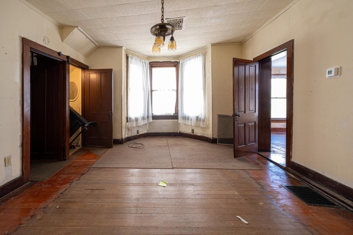 327 Franklin, GALENA, Illinois 61036, 3 Bedrooms Bedrooms, ,1 BathroomBathrooms,House,For Sale,Franklin,202601575