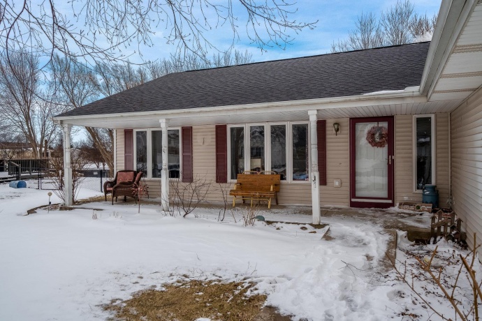 136 Harvest Glenn, DAVIS JUNCTION, Illinois 61020, 3 Bedrooms Bedrooms, ,2 BathroomsBathrooms,House,For Sale,Harvest Glenn,202601579