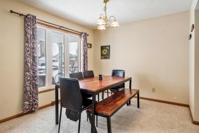 136 Harvest Glenn, DAVIS JUNCTION, Illinois 61020, 3 Bedrooms Bedrooms, ,2 BathroomsBathrooms,House,For Sale,Harvest Glenn,202601579