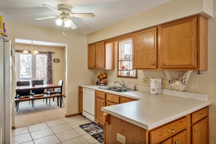 136 Harvest Glenn, DAVIS JUNCTION, Illinois 61020, 3 Bedrooms Bedrooms, ,2 BathroomsBathrooms,House,For Sale,Harvest Glenn,202601579