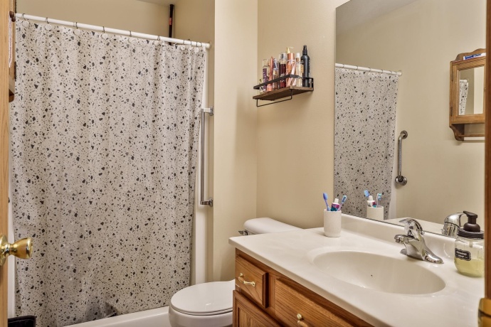 136 Harvest Glenn, DAVIS JUNCTION, Illinois 61020, 3 Bedrooms Bedrooms, ,2 BathroomsBathrooms,House,For Sale,Harvest Glenn,202601579