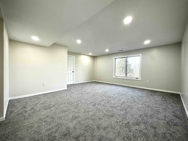 3640 Moffett, ROCKTON, Illinois 61072, 4 Bedrooms Bedrooms, ,3 BathroomsBathrooms,House,For Sale,Moffett,202601586