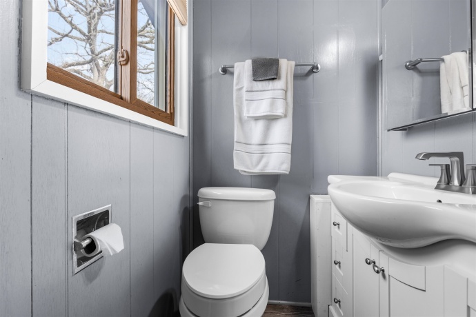 1708 PARKVIEW, ROCKFORD, Illinois 61107, 3 Bedrooms Bedrooms, ,2 BathroomsBathrooms,House,For Sale,PARKVIEW,202601587