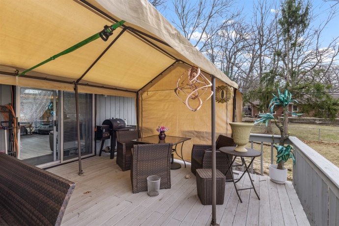 1708 PARKVIEW, ROCKFORD, Illinois 61107, 3 Bedrooms Bedrooms, ,2 BathroomsBathrooms,House,For Sale,PARKVIEW,202601587