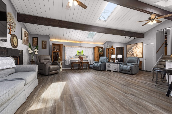 1708 PARKVIEW, ROCKFORD, Illinois 61107, 3 Bedrooms Bedrooms, ,2 BathroomsBathrooms,House,For Sale,PARKVIEW,202601587