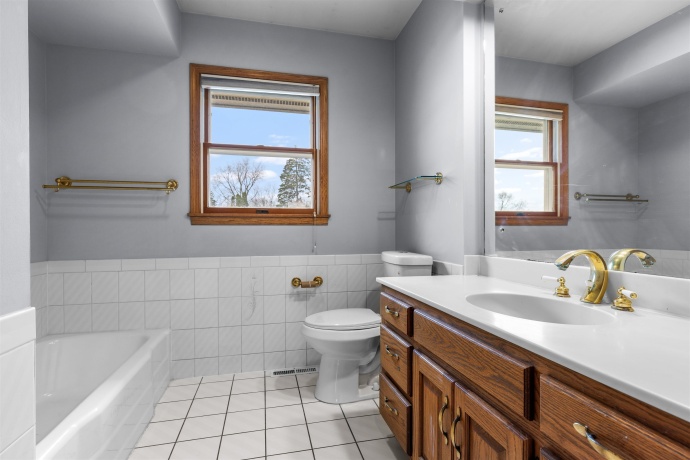 425 Artell, MARENGO, Illinois 60152, 2 Bedrooms Bedrooms, ,2 BathroomsBathrooms,House,For Sale,Artell,202601589