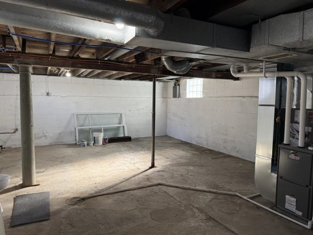 816 Pleasant, FREEPORT, Illinois 61032, 3 Bedrooms Bedrooms, ,1 BathroomBathrooms,House,For Sale,Pleasant,202601590