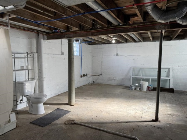 816 Pleasant, FREEPORT, Illinois 61032, 3 Bedrooms Bedrooms, ,1 BathroomBathrooms,House,For Sale,Pleasant,202601590