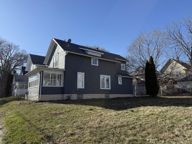 816 Pleasant, FREEPORT, Illinois 61032, 3 Bedrooms Bedrooms, ,1 BathroomBathrooms,House,For Sale,Pleasant,202601590