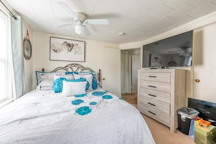 515 6th, ROCHELLE, Illinois 61068, ,3 - 4 Units,For Sale,6th,202601593