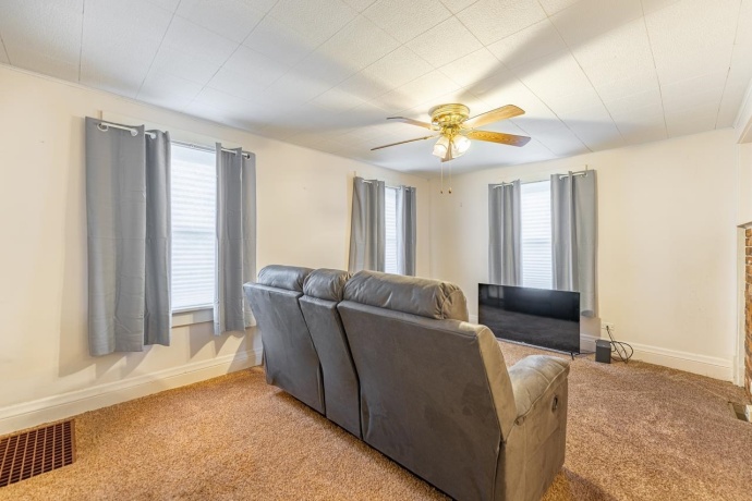 515 6th, ROCHELLE, Illinois 61068, ,3 - 4 Units,For Sale,6th,202601593