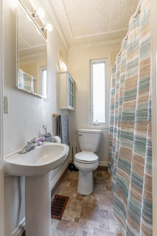 515 6th, ROCHELLE, Illinois 61068, ,3 - 4 Units,For Sale,6th,202601593