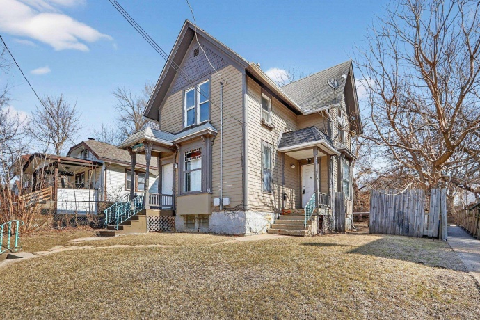 801 Winnebago, ROCKFORD, Illinois 61103, ,2 Units,For Sale,Winnebago,202601597