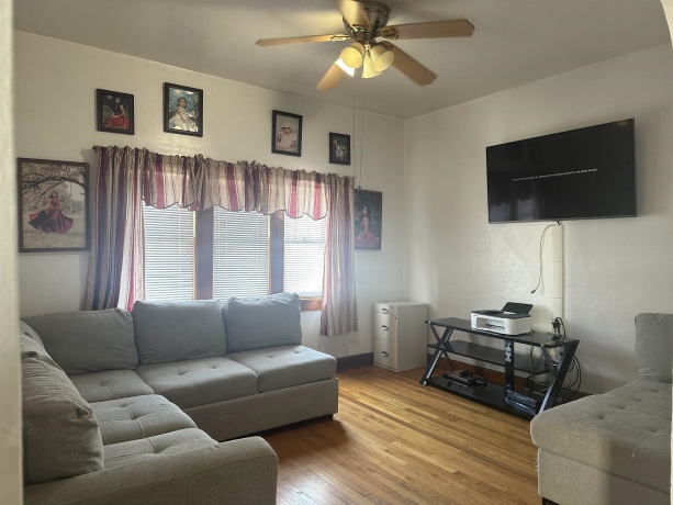 747 1st, CLINTON, Iowa 52732, 2 Bedrooms Bedrooms, ,1 BathroomBathrooms,House,For Sale,1st,202601602