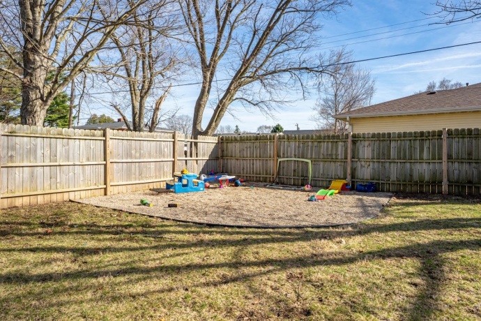 932 2nd, BYRON, Illinois 61010, 3 Bedrooms Bedrooms, ,1 BathroomBathrooms,House,For Sale,2nd,202601606