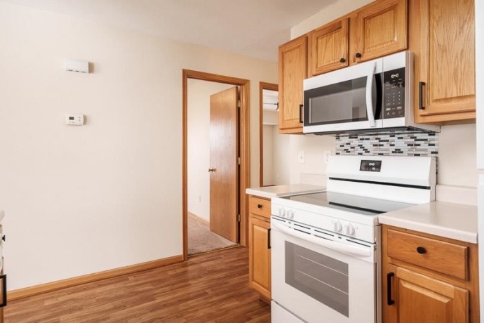 2530 Edgewood, BELOIT, Wisconsin 53511, 2 Bedrooms Bedrooms, ,1 BathroomBathrooms,Condominium,For Sale,Edgewood,202601607