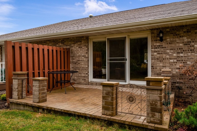 1290 TRAINER, ROCKFORD, Illinois 61108, 2 Bedrooms Bedrooms, ,3 BathroomsBathrooms,Condominium,For Sale,TRAINER,202601608