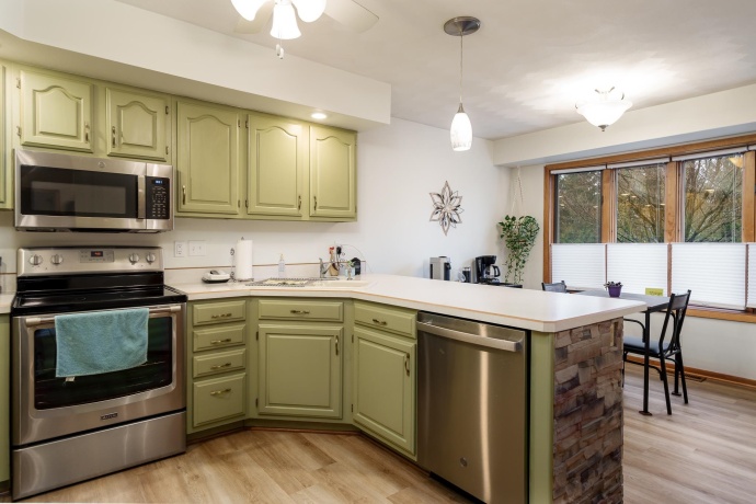 1290 TRAINER, ROCKFORD, Illinois 61108, 2 Bedrooms Bedrooms, ,3 BathroomsBathrooms,Condominium,For Sale,TRAINER,202601608