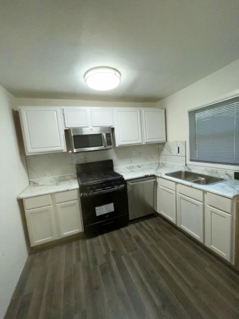 2024 Green, ROCKFORD, Illinois 61102, 3 Bedrooms Bedrooms, ,2 BathroomsBathrooms,House,For Sale,Green,202601613