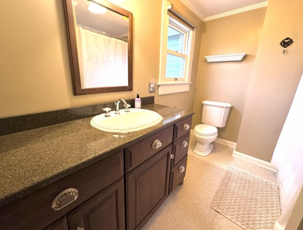 4989 Ford, SCALES MOUND, Illinois 61075, 5 Bedrooms Bedrooms, ,2 BathroomsBathrooms,House,For Sale,Ford,202601198