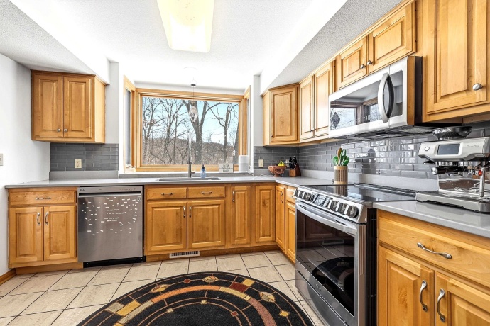 18 Colony, GALENA, Illinois 61036, 4 Bedrooms Bedrooms, ,3 BathroomsBathrooms,House,For Sale,Colony,202601615