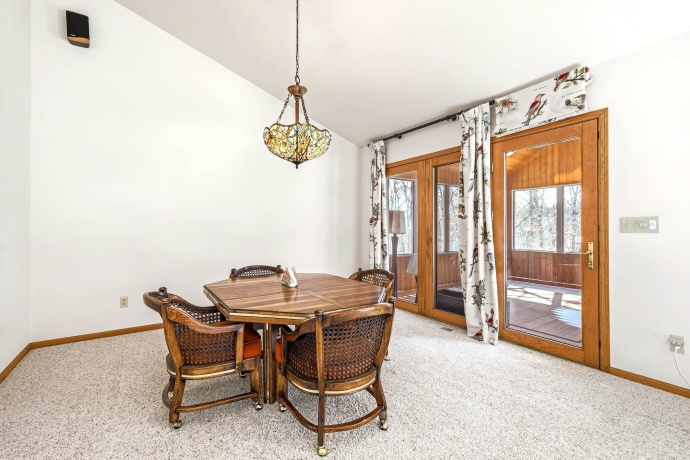 18 Colony, GALENA, Illinois 61036, 4 Bedrooms Bedrooms, ,3 BathroomsBathrooms,House,For Sale,Colony,202601615