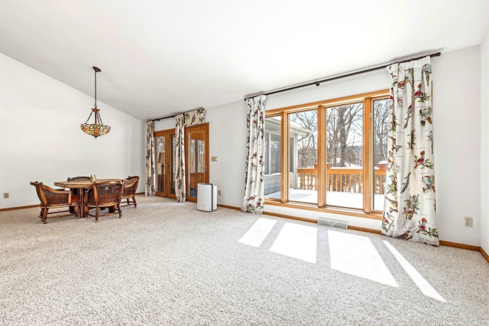 18 Colony, GALENA, Illinois 61036, 4 Bedrooms Bedrooms, ,3 BathroomsBathrooms,House,For Sale,Colony,202601615