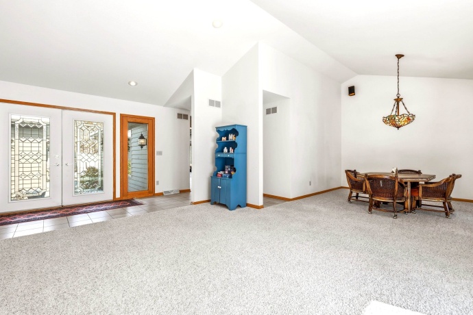 18 Colony, GALENA, Illinois 61036, 4 Bedrooms Bedrooms, ,3 BathroomsBathrooms,House,For Sale,Colony,202601615