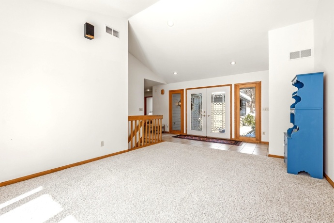 18 Colony, GALENA, Illinois 61036, 4 Bedrooms Bedrooms, ,3 BathroomsBathrooms,House,For Sale,Colony,202601615