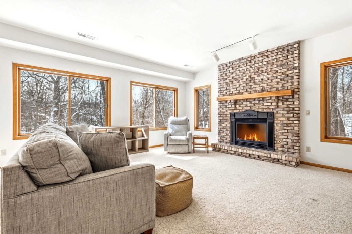 18 Colony, GALENA, Illinois 61036, 4 Bedrooms Bedrooms, ,3 BathroomsBathrooms,House,For Sale,Colony,202601615