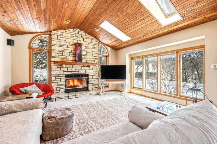 18 Colony, GALENA, Illinois 61036, 4 Bedrooms Bedrooms, ,3 BathroomsBathrooms,House,For Sale,Colony,202601615