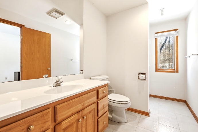 18 Colony, GALENA, Illinois 61036, 4 Bedrooms Bedrooms, ,3 BathroomsBathrooms,House,For Sale,Colony,202601615