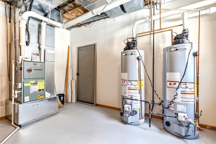 18 Colony, GALENA, Illinois 61036, 4 Bedrooms Bedrooms, ,3 BathroomsBathrooms,House,For Sale,Colony,202601615