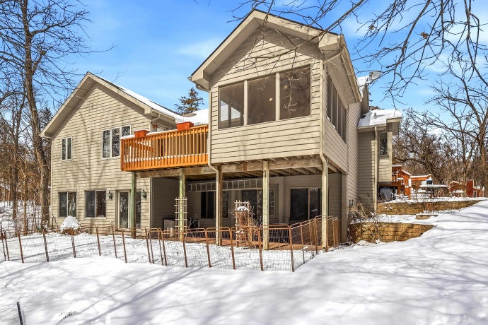 18 Colony, GALENA, Illinois 61036, 4 Bedrooms Bedrooms, ,3 BathroomsBathrooms,House,For Sale,Colony,202601615