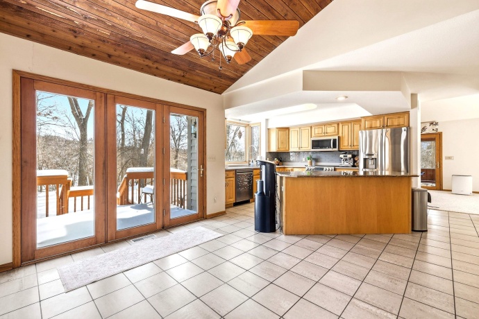 18 Colony, GALENA, Illinois 61036, 4 Bedrooms Bedrooms, ,3 BathroomsBathrooms,House,For Sale,Colony,202601615