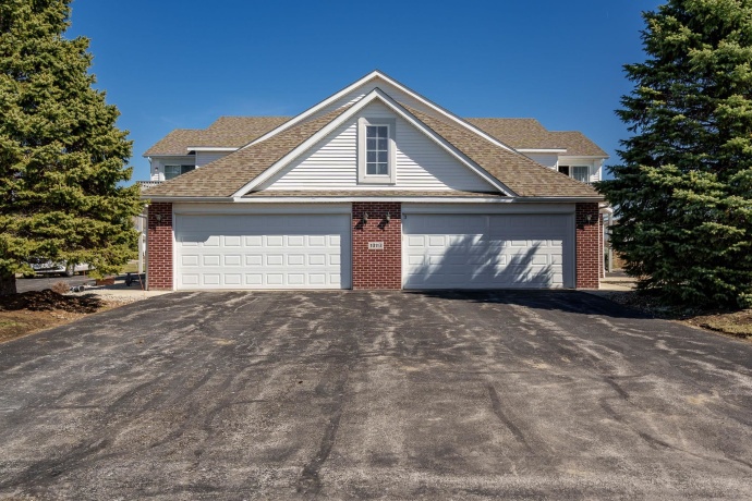 10113 MONARCH #3, ROSCOE, Illinois 61073, 2 Bedrooms Bedrooms, ,2 BathroomsBathrooms,Condominium,For Sale,MONARCH #3,202601618