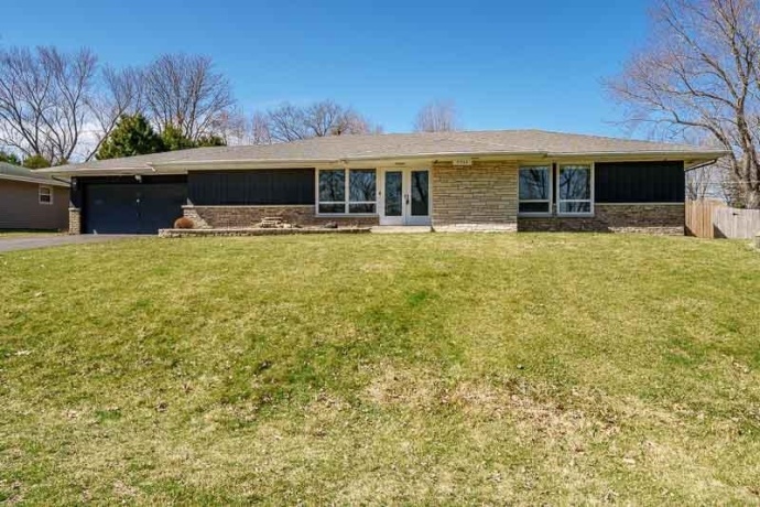 2745 WINDAMERE, ROCKFORD, Illinois 61109, 3 Bedrooms Bedrooms, ,2 BathroomsBathrooms,House,For Sale,WINDAMERE,202601621