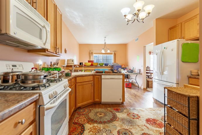 2155 Derby, BELVIDERE, Illinois 61008, 3 Bedrooms Bedrooms, ,2 BathroomsBathrooms,Condominium,For Sale,Derby,202601620