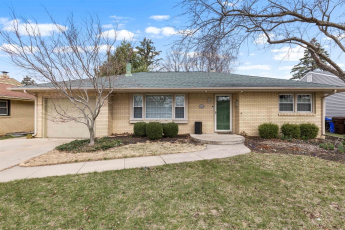 3904 BRENDENWOOD, ROCKFORD, Illinois 61107, 3 Bedrooms Bedrooms, ,2 BathroomsBathrooms,House,For Sale,BRENDENWOOD,202601622