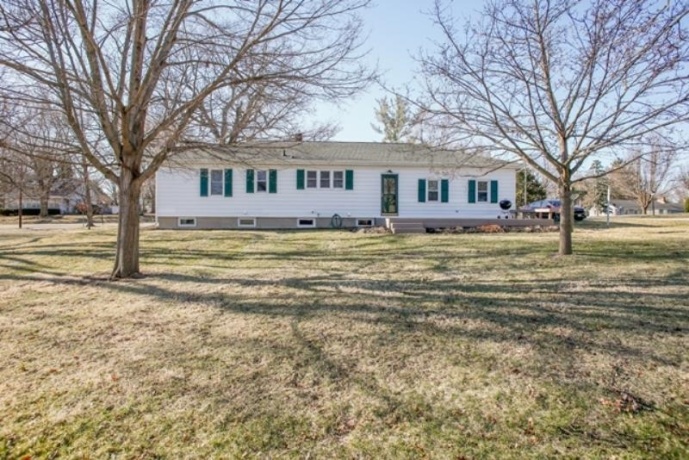 120 Washington St., Cedarville, Illinois 61013, 3 Bedrooms Bedrooms, ,2 BathroomsBathrooms,House,For Sale,Washington St.,202601626