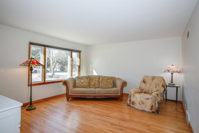 120 Washington St., Cedarville, Illinois 61013, 3 Bedrooms Bedrooms, ,2 BathroomsBathrooms,House,For Sale,Washington St.,202601626